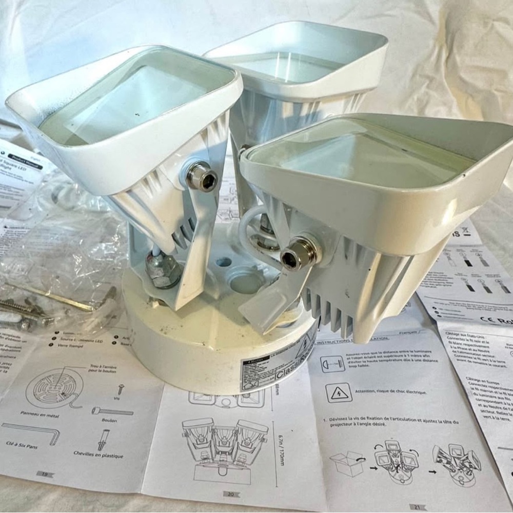 New in Box Square 3 light LED floodlight